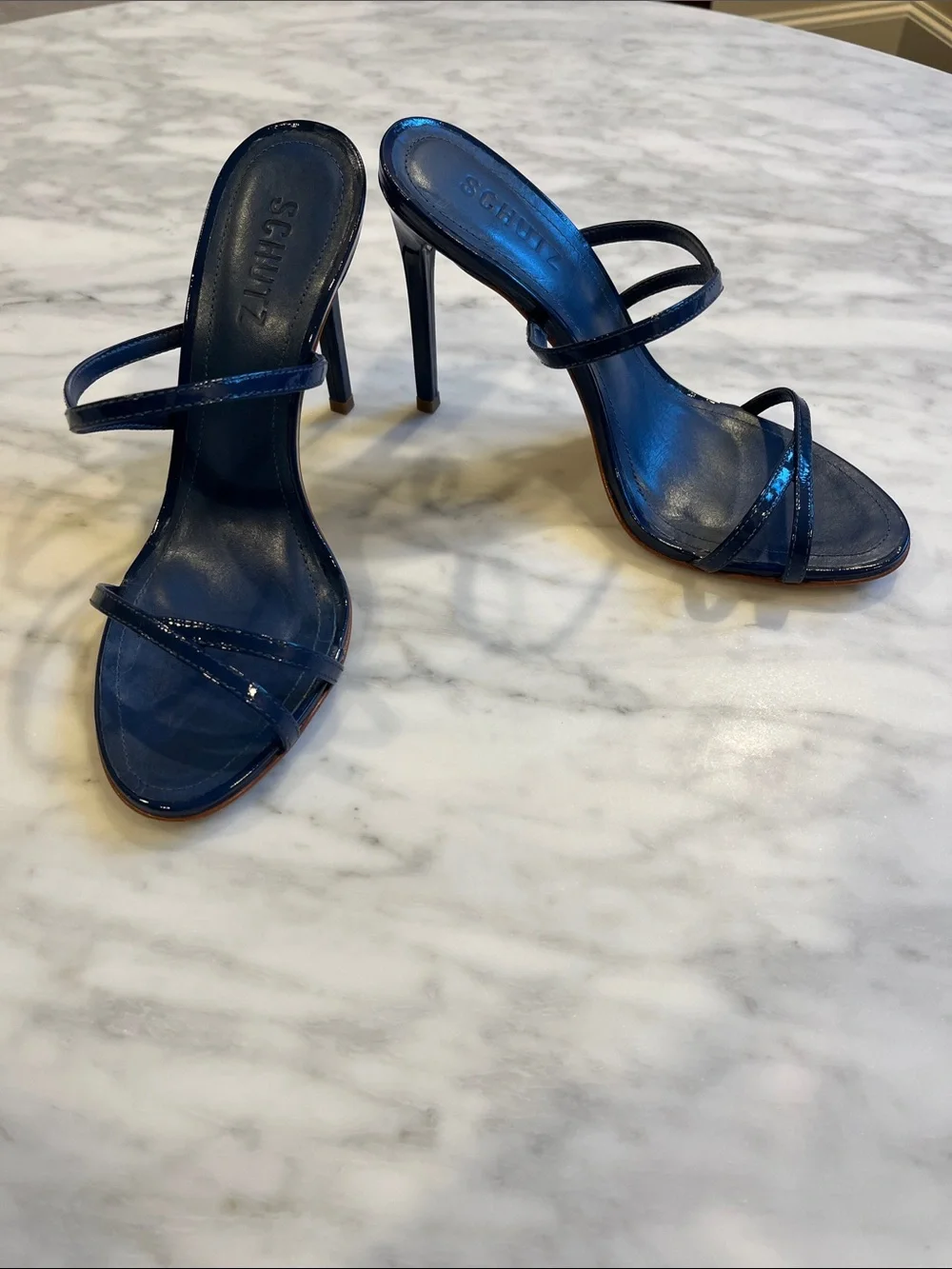 SCHUTZ elegant navy